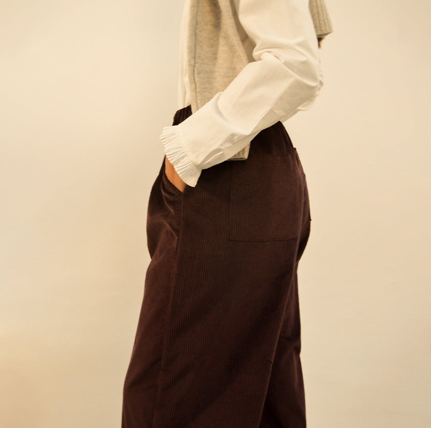 KIT DI CUCITO PER PANTALONI LUCCA IN VELLUTO A COSTE MELANZANA