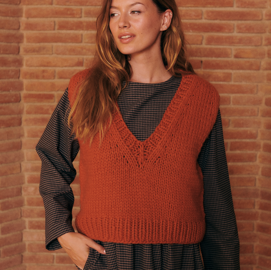 KIT PER LAVORARE A MAGLIA GILET NARA TERRACOTTA
