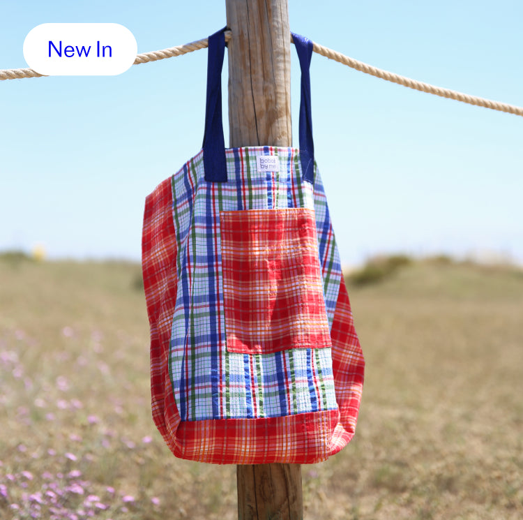 KIT DA CUCITO BORSA LILY A QUADRETTI ROSSI E BLU