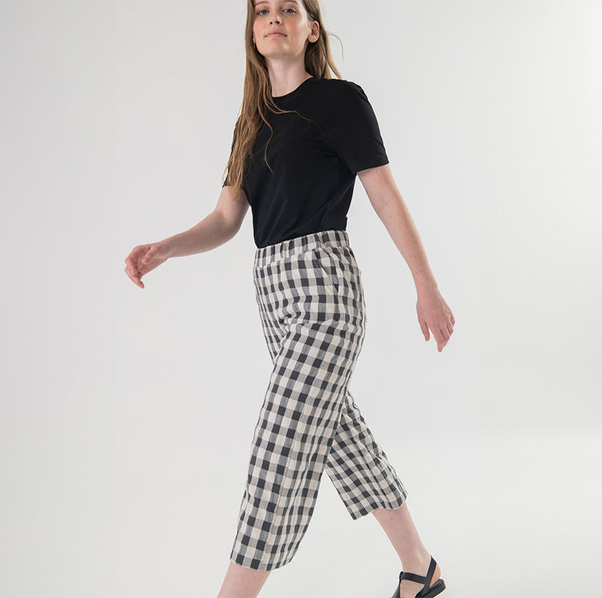 SEWING KIT WIDE PANTS PARKS GRAY AND BLACK CHECKERED