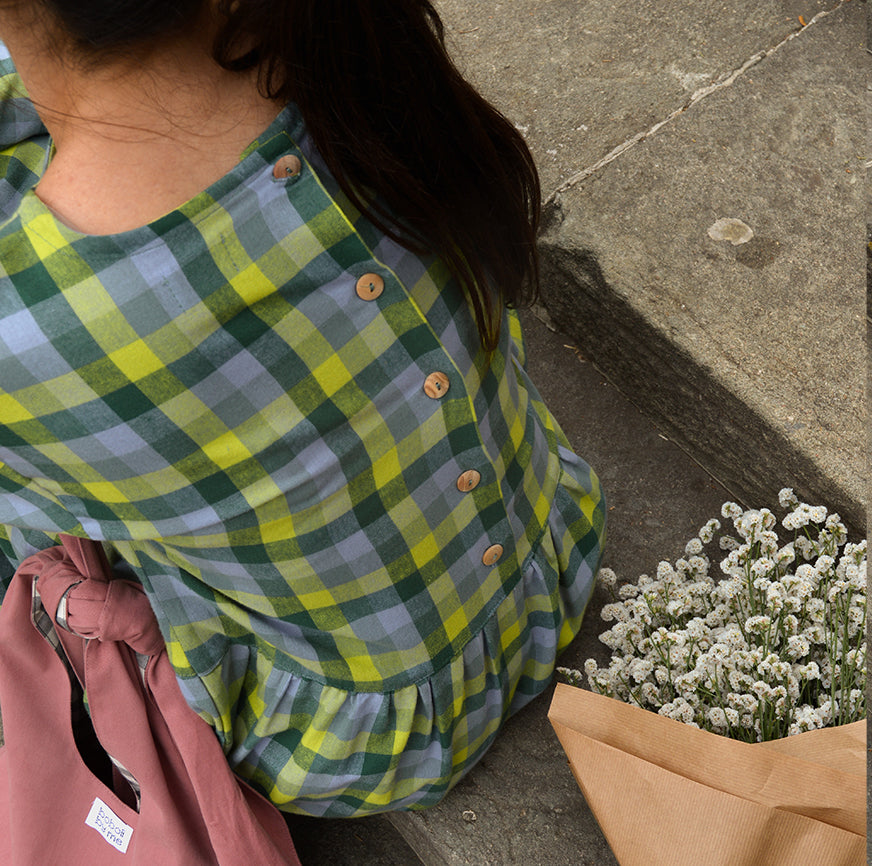 KIT COSTURA VESTIDO TESSA CUADROS VERDES Y AZULES