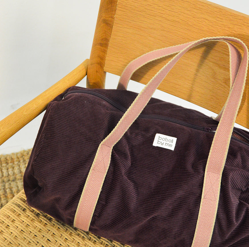 KIT DA CUCITO BORSA DA VIAGGIO JONES IN VELLUTO A COSTE MELANZANA