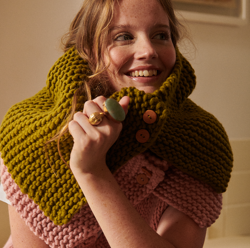 kit pour tricoter un col avec boutons sora vert olive