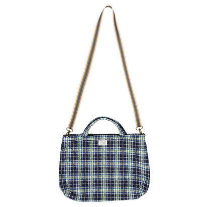 KIT DE COUTURE EIRA SAC MATELASSÉ À CARREAUX ÉCOSSAIS BLEUS ET VERTS