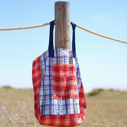 KIT DE COUTURE SAC LILY À CARREAUX ROUGES ET BLEUS