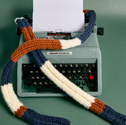 KNITTING KIT TO MAKE THE ILMA COLOUR BLOCK SCARF ECRU RUST NAVY